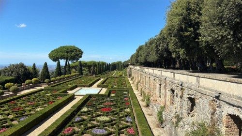 Borgo Laudato si', des dirigeants mondiaux d&eacute;battent du d&eacute;sarmement