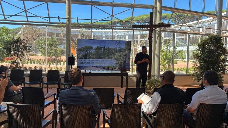 قرية "كُن مُسبَّحًا"، الرجاء يولد من جمال الخليقة