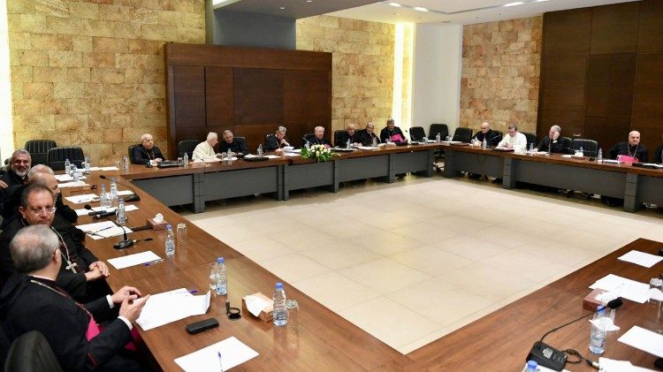 الاجتماع الشهري للمطارنة الموارنة