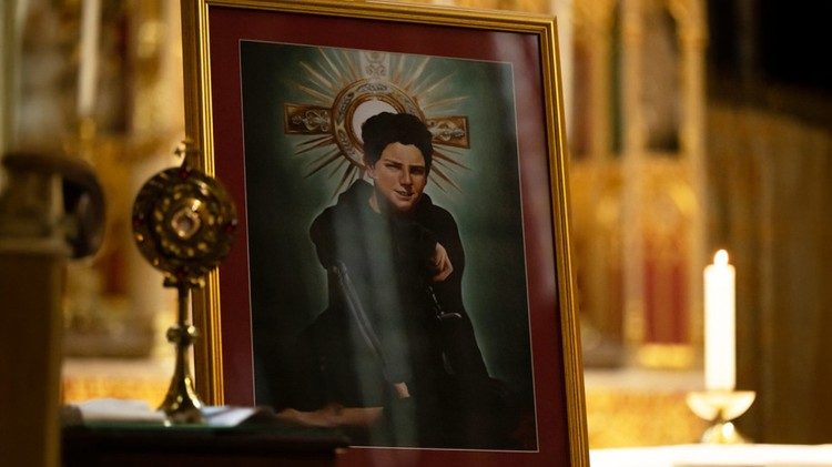 2025.09.04 Reliquie del beato Carlo Acutis nella Chiesa Farm Street, Londra