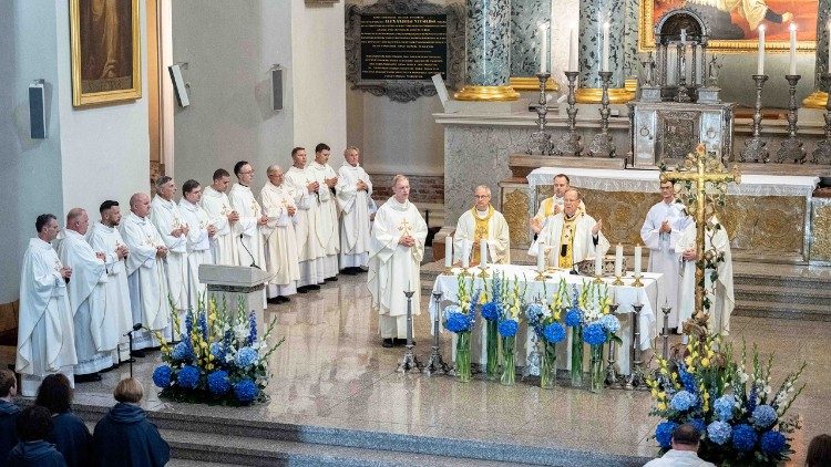 Arkivyskupas G. Grušas mini vyskupo šventimų jubiliejų