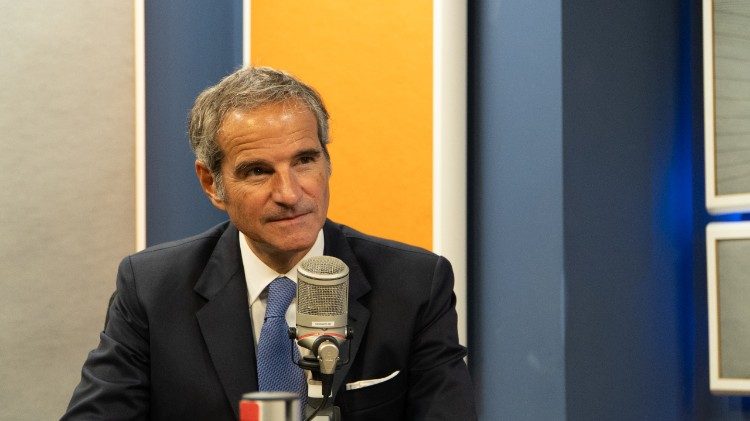 Rafael Grossi, diretor geral da AIEA, nos estúdios da Rádio Vaticano/Vatican News