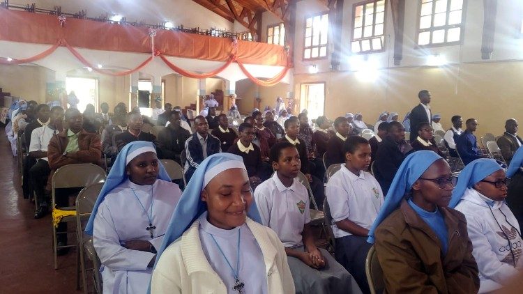 Usikivu wa mada ya watawa na familia