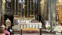 Cardenal Giovanni Battista Re, Decano del Colegio Cardenalicio, en la santa misa de acción de gracias por la canonización de Pier Giorgio Frassati.