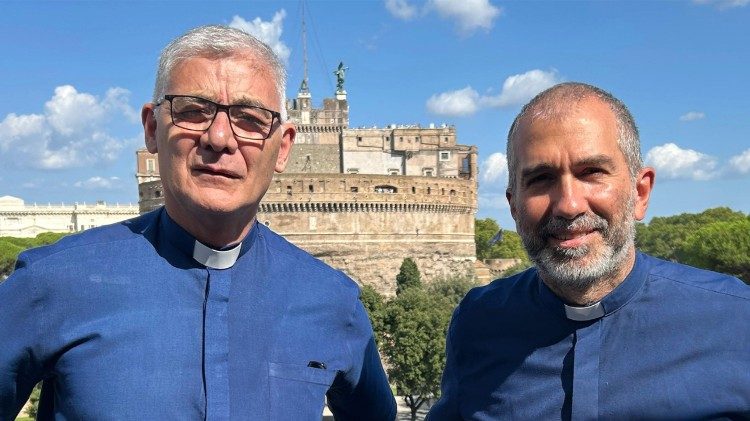 Père Mario Panetta et père Osvaldo Scandura