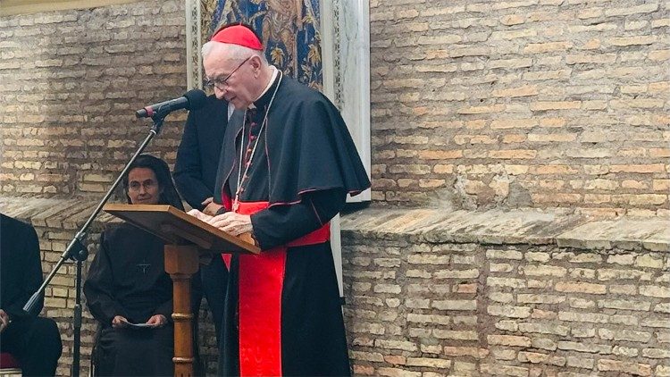 Il cardinale Parolin durante l'evento