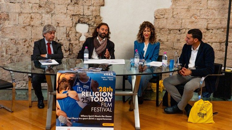 Un momento della conferenza stampa di presentazione del Religion Today Film Festival 2025