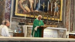 2025.09.11 O. Wojciech Morawski przewodniczący Mszy św. przy grobie św. Jana Pawła II