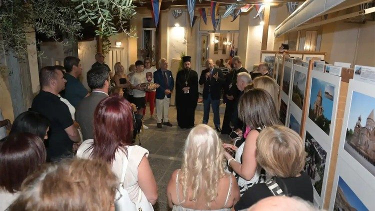 2025.09.16 Creta, Chiesa Armena: Inaugurazione mostra con il patrocinio dell'UNESCO