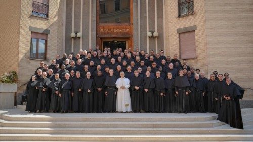 El Papa en diálogo con los agustinos