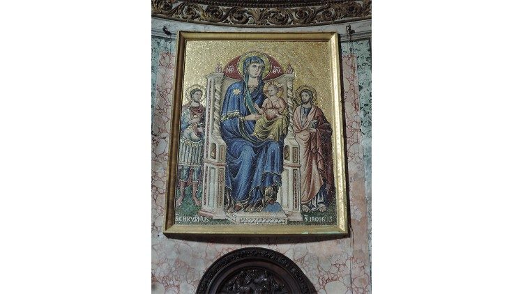 Vergine in trono col Bambino tra i santi Crisogono e Giacomo, mosaico cavalliniano della fine del sec. XIII, Basilica di San Crisogono, Roma 