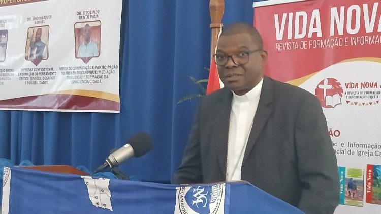 Dom António Constantino, Bispo auxiliar da Beira e Presidente da Comissão para as Comunicações da CEM 