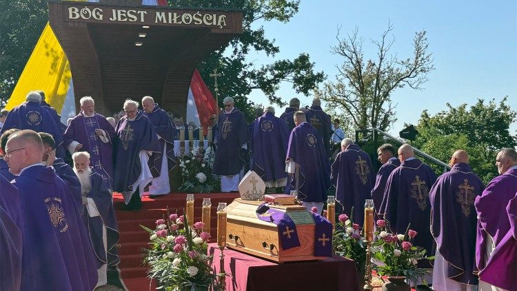 Uroczystości pogrzebowe bp. Antoniego Dydycza