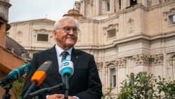 Der deutsche Bundespräsident Frank-Walter Steinmeier beim Pressestatement im Campo Santo Teutonico am 22.9.2025