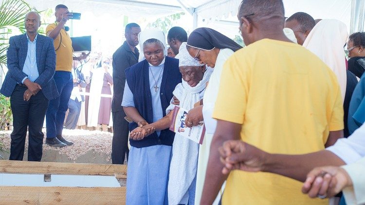 Misa ya mazishi ya watawa wakarmeli