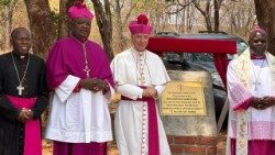 Cérémonie de pose de la première pierre de la nonciature apostolique au Malawi 