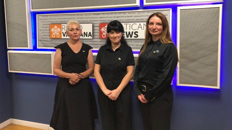 Марія Лежньова, Лілія Орел і Олена Добича