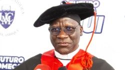 Doutor Padre Filipe Sungo, Reitor da Universidade Católica de Moçambique (UCM) - foto de arquivo.