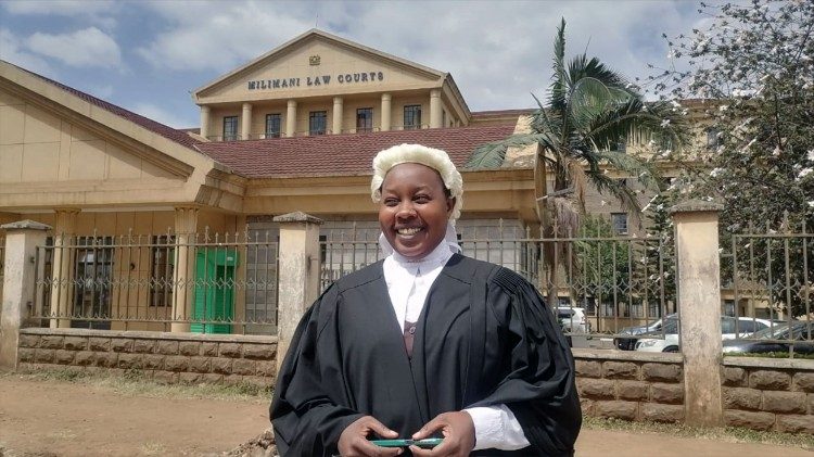 Sestra Immaculate Muthoni, členka Kongregácie Malých sestier sv. Františka (LOSSF), advokátka Najvyššieho súdu Kene