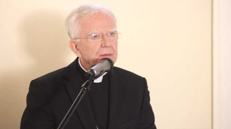 Chcemy studentom nie tylko dać poczucie bezpieczeństwa, ale objąć troską ich rozw&oacute;j osobisty - wskazał abp Marek Jędraszewski