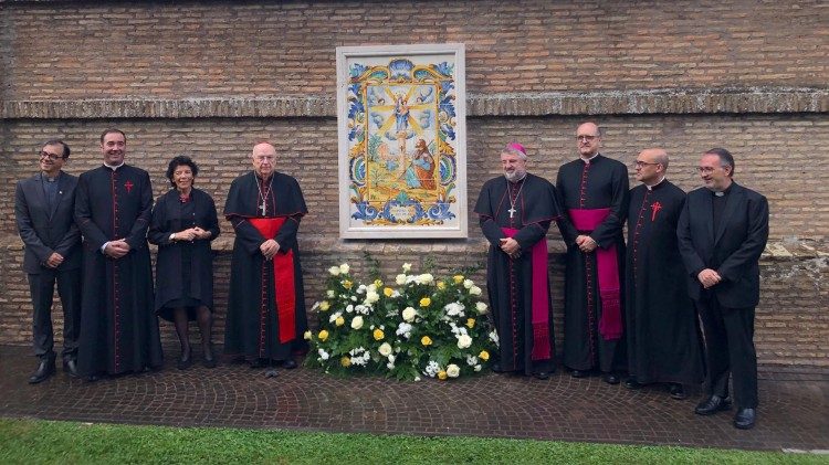 Uroczystość poświęcenia mozaiki 