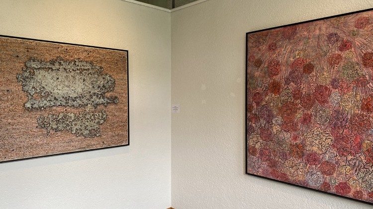 Bilder aus der Ausstellung von Künstlerinnen und Künstler, die mit dem Kloster verbunden sind