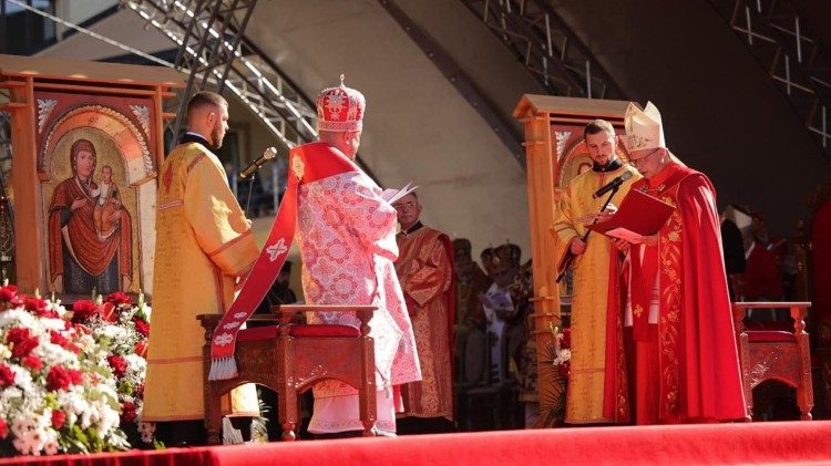 A moment during the celebration of the Divine Liturgy and beatification