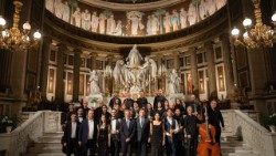 PARIGI-Concerto-Orchestra-da-Camera-di-Stato-Armena-nella-Chiesa-della-Madeleine2.jpg