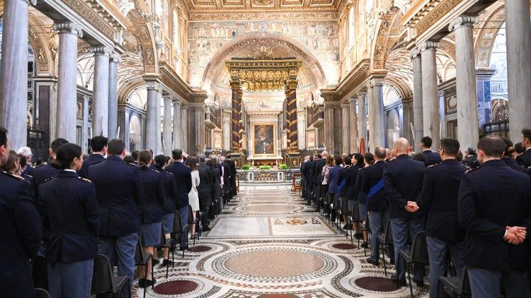 Misa en la Basílica de Santa María la Mayor