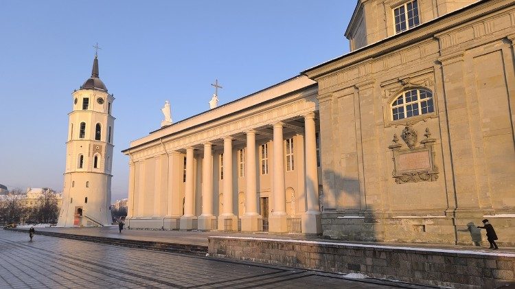 Vilniaus katedroje aukotos Vasario 16 d. šventės Mišios