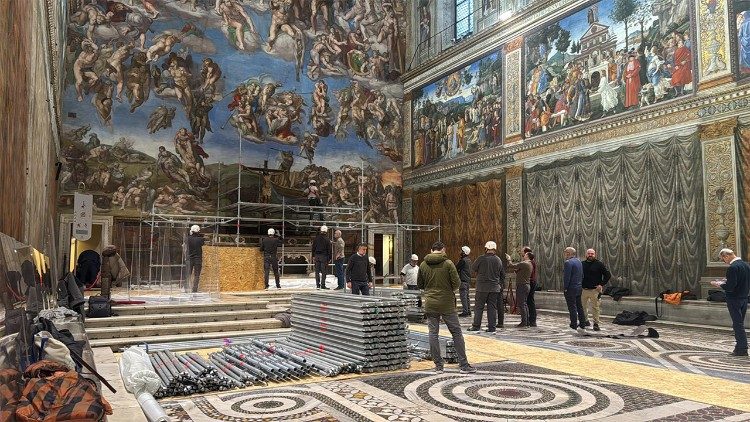 L'allestimento del ponteggio in Cappella Sistina