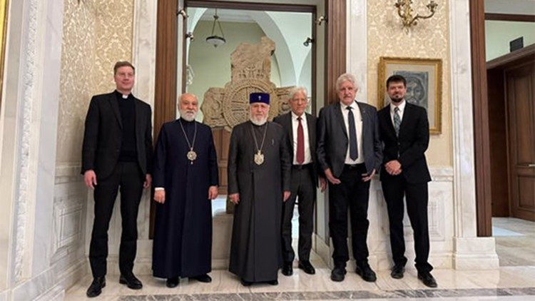 Քրիստոնէական համերաշխութեան միջազգային կազմակերպութիւնը հանդիպում ունեցած է Գարեգին Բ-ին հետ