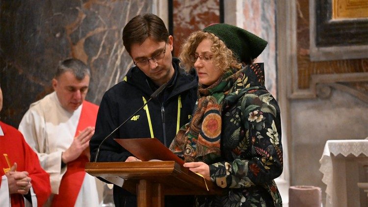 W dzisiejszej Mszy św. uczestniczyły m.in. osoby biorące udział w rekolekcjach oazowych III stopnia z archidiecezji krakowskiej i ł&oacute;dzkiej oraz diecezji siedleckiej