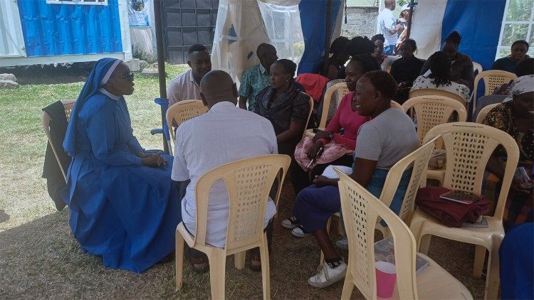 Un groupe de discussion au cours des sessions de conseil