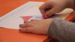 Le attività di una bambina accolta nella struttura