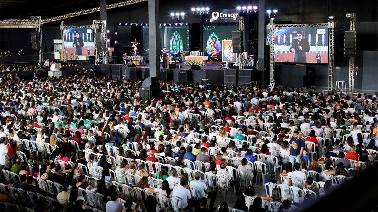 Crescer: Encontro Nacional da Fam&iacute;lia Cat&oacute;lica acontece todos os anos em Campina Grande (PB). Foto: Leonardo Silva