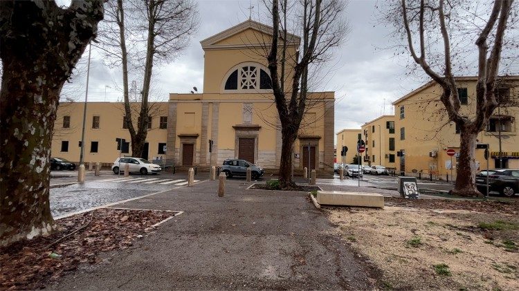 La parrocchia fu costruita nel 1954 su progetto dell'architetto Francesco Fornari.