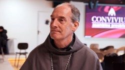 Kardinolas F.-X. Bustillo