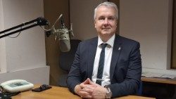 Kveck Péter szentszéki magyar nagykövet a stúdióban  