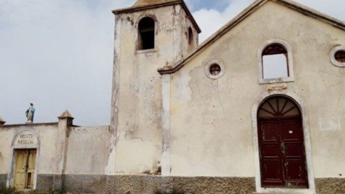 Cabo Verde - Antiga Igreja paroquial está a ser construída de raiz, na ilha Brava - Paróquia Nossa Senhora do Monte