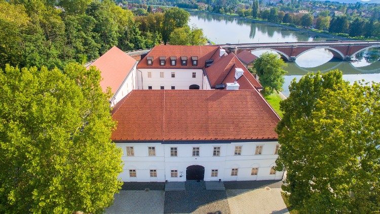 Veliki kaptol u Sisku (Foto: Sisačka biskupija)