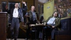 Un momento del "Falstaff" al san Carlo di Napoli