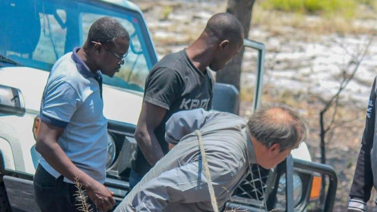 "Dignidade humana deve estar no centro das pol&iacute;ticas p&uacute;blicas ..."