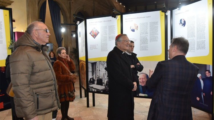 O patriarca Moraglia inaugura a exposi&ccedil;&atilde;o
