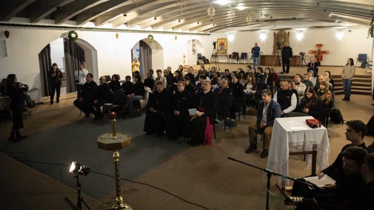 Um momento do encontro de ora&ccedil;&atilde;o na Catedral da Ressurrei&ccedil;&atilde;o em Kiev