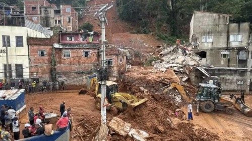 L'&Eacute;glise br&eacute;silienne aux c&ocirc;t&eacute;s des victimes des inondations dans le Minas Gerais