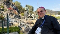 Arcebispo metropolitano de Santa Maria, Presidente da Comissão Episcopal para a Animação Bíblico-Catequética da CNBB e Presidente da Regional Sul 3 da CNBB, dom Leomar Antônio Brustolin.