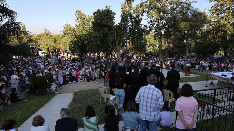 Les fid&egrave;les se sont rassembl&eacute;s pour rendre hommage au fr&egrave;re Estephan   (&copy; Monast&egrave;re de Kfifan/Antonio El Helou/Georges Mourad)