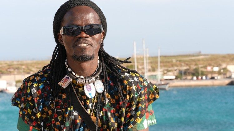 Seck relata su historia, desde Lampedusa