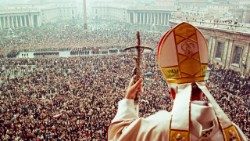 Dall'Archivio Pontificio Fotografico di Giovanni Paolo II